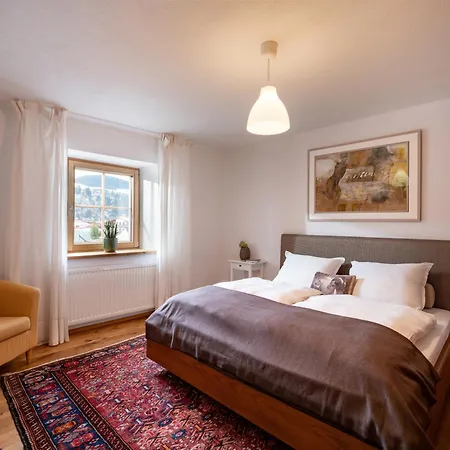 Haus Ehammer هوبفغراتن إم بريكسنتال